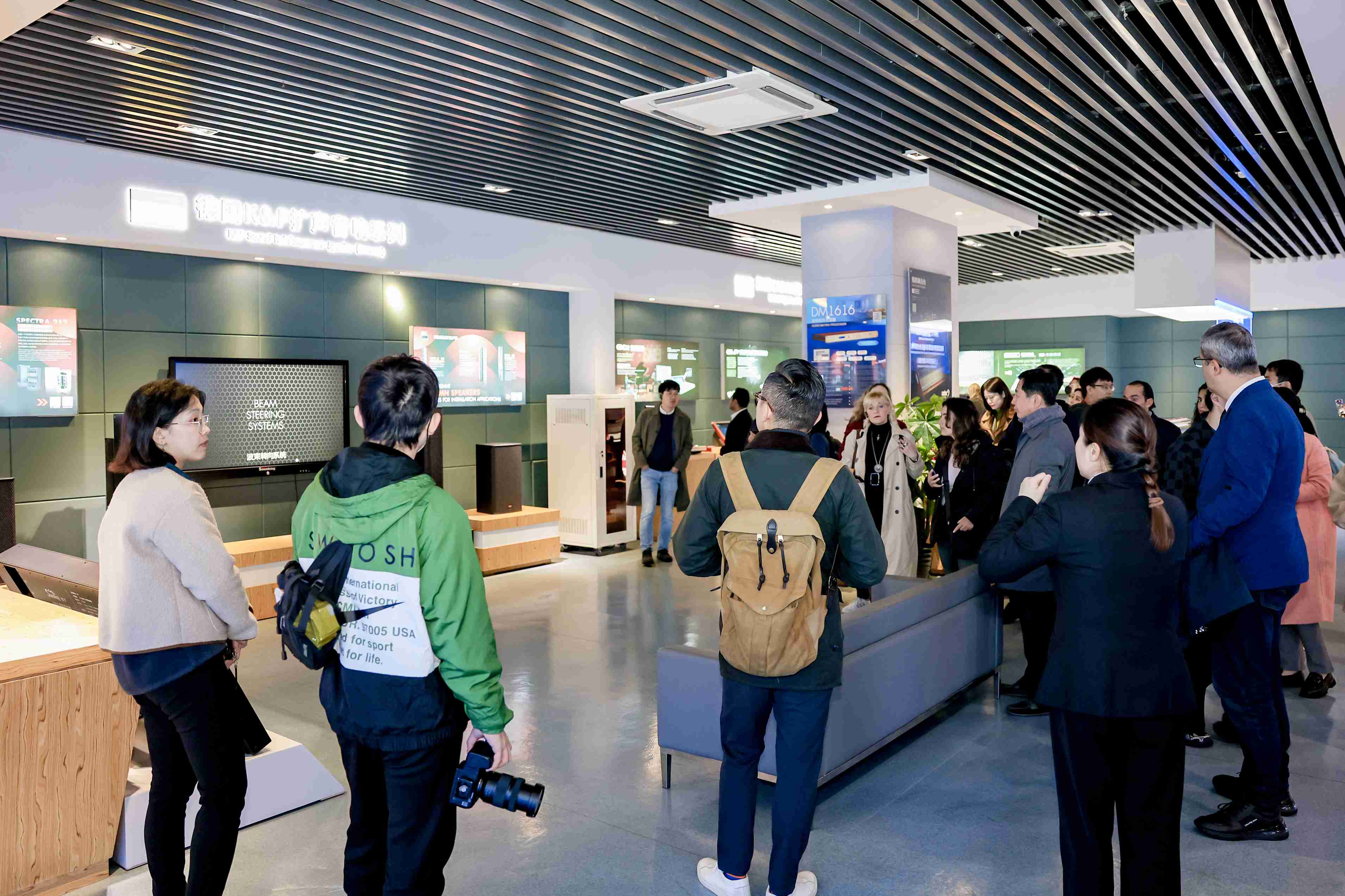 外媒記者紛紛點贊!“機遇中國·濱海寧波”全球傳播行動采訪團正式到訪音王 外媒記者紛紛點贊!“機遇中國·濱海寧波”全球傳播行動采訪團正式到訪音王