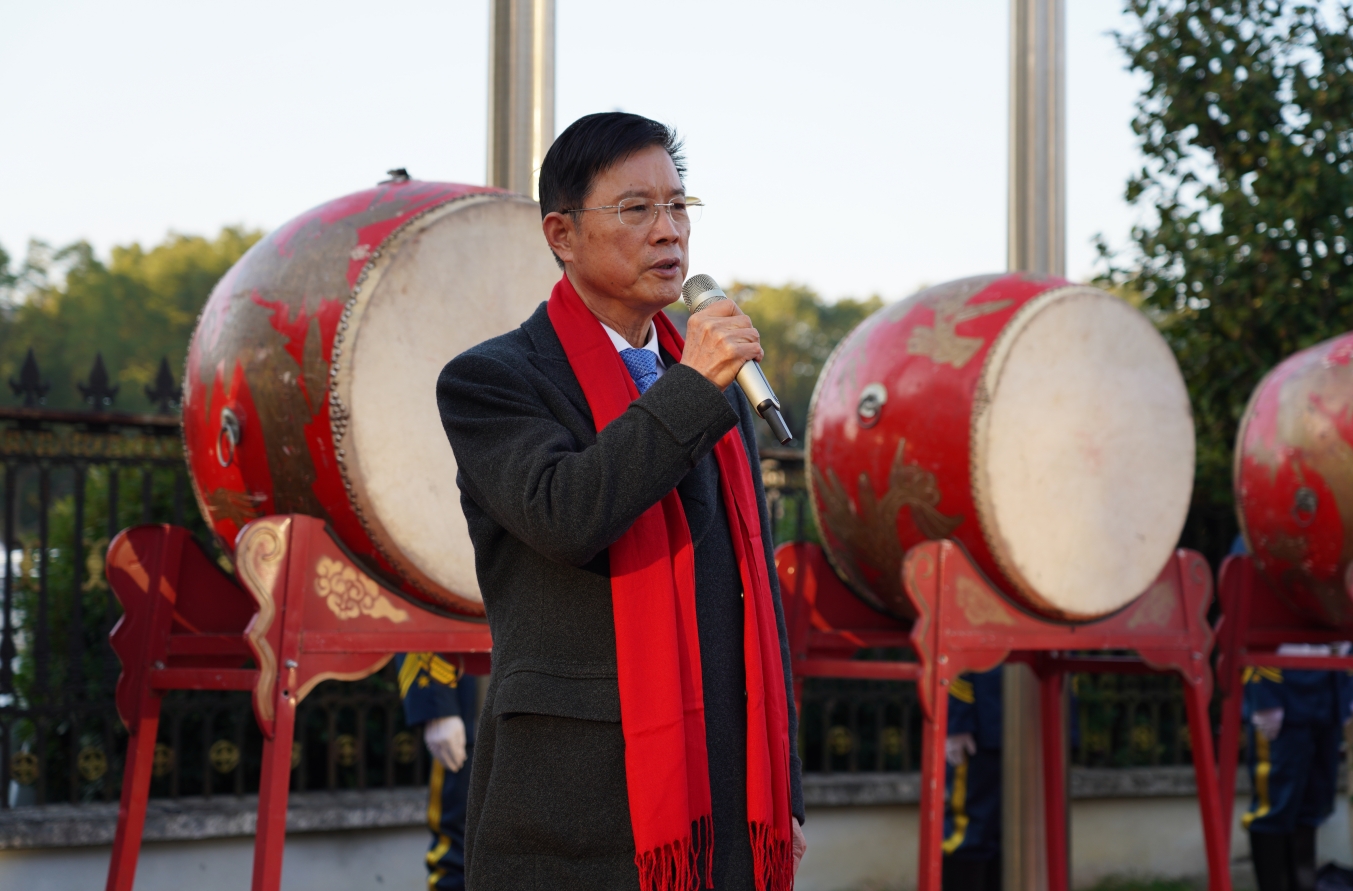 慶元旦 迎新年 | 奏響愛國強音，開啟2025新紀元