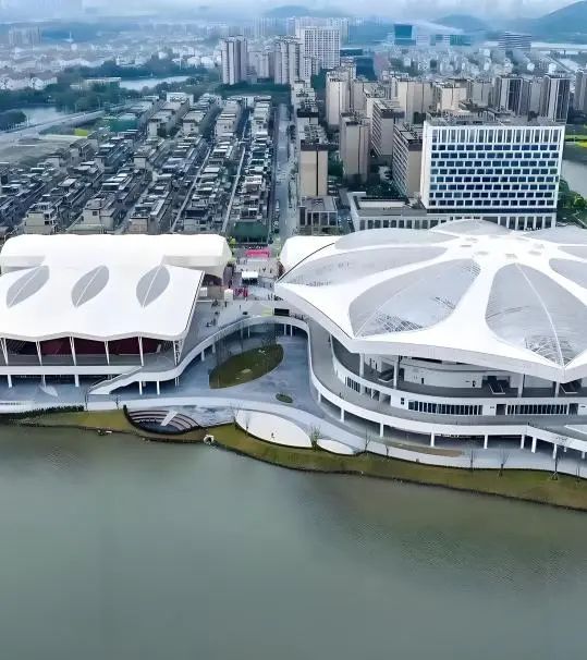 湖州國際網球中心 | 從紅土到天籟，音王擴聲系統護航國際賽事